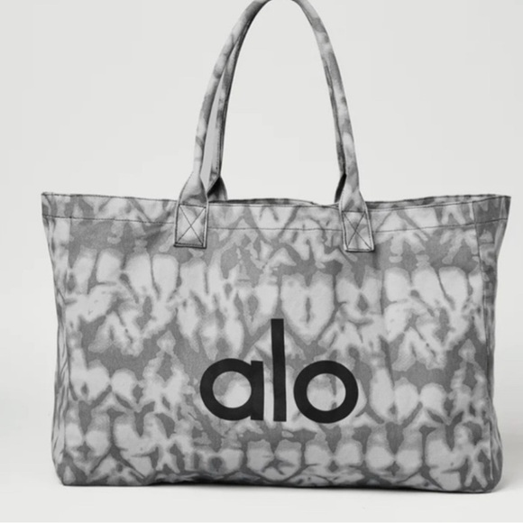 ALO Yoga Black and Gray Patterned Tote - Picture 1 of 2